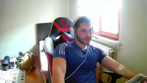 Snapshot of salomenseks chatting on November 6, 9:21 am canfuck online show from November 6, 9:21 am