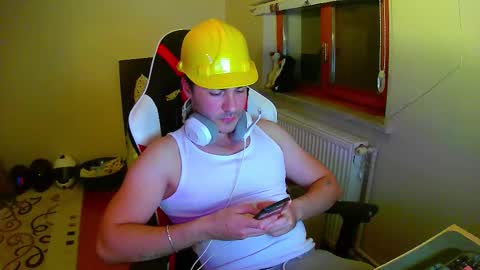 Snapshot of salomenseks chatting on November 9, 11:25 pm canfuck online show from November 9, 11:25 pm