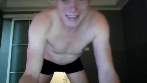 Snapshot of salsapaulus chatting on February 3, 8:46 am salsapaulus online show from February 3, 8:46 am