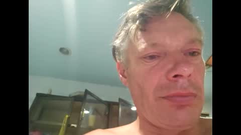 Snapshot of salsapaulus chatting on February 16, 10:11 am salsapaulus online show from February 16, 10:11 am