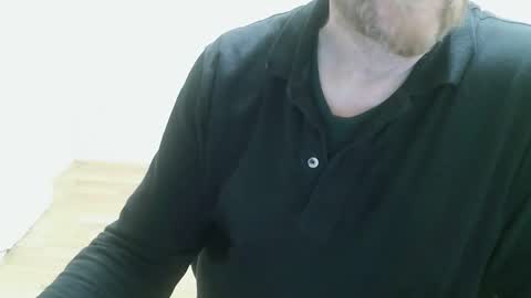 Saltimbanquier  Salt  ou  Banquier  online show from November 16, 1:06 pm