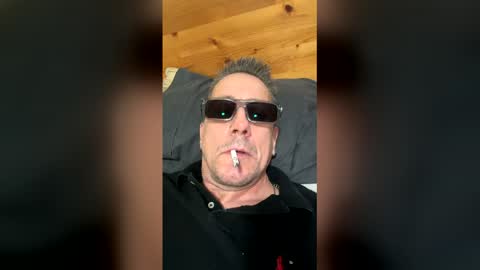 Snapshot of saltydoggy43931 chatting on March 3, 3:07 pm saltydoggy43931 online show from March 3, 3:07 pm