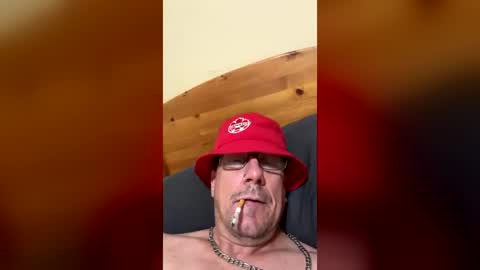 saltydoggy6969 online show from July 2, 7:25 am