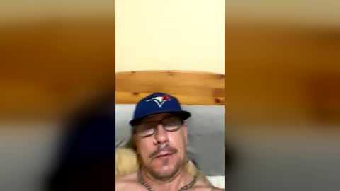 saltydoggy6969 online show from July 8, 8:08 am