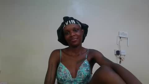 Snapshot of saltysugar20 chatting on May 12, 4:09 am Sugarbabe online show from May 12, 4:09 am