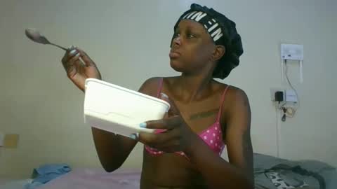 Snapshot of saltysugar20 chatting on May 27, 2:58 pm Sugarbabe online show from May 27, 2:58 pm