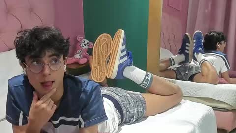 Snapshot of salvatore_monterey chatting on December 4, 1:14 am salvatore online show from December 4, 1:14 am