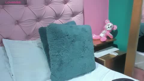 Snapshot of salvatore_monterey chatting on December 12, 12:27 am salvatore online show from December 12, 12:27 am