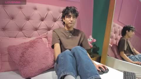 Snapshot of salvatore_monterey chatting on January 14, 9:41 pm salvatore online show from January 14, 9:41 pm