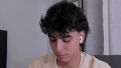 Snapshot of salvatore_monterey chatting on January 19, 7:15 pm salvatore online show from January 19, 7:15 pm