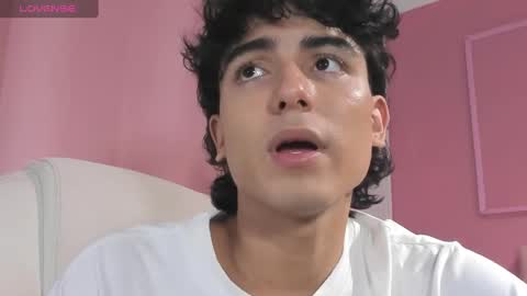 Snapshot of salvatore_monterey chatting on February 1, 9:51 pm salvatore online show from February 1, 9:51 pm