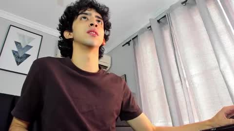 Snapshot of salvatore_monterey chatting on February 20, 2:35 pm salvatore online show from February 20, 2:35 pm