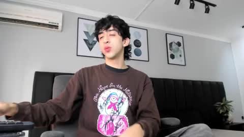 Snapshot of salvatore_monterey chatting on March 8, 1:36 pm salvatore online show from March 8, 1:36 pm