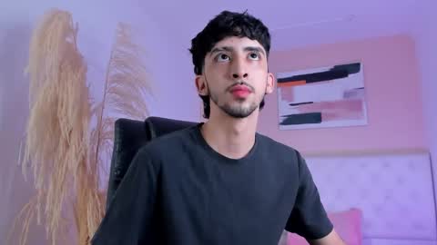 Snapshot of salvatore_monterey chatting on September 21, 8:54 pm salvatore online show from September 21, 8:54 pm