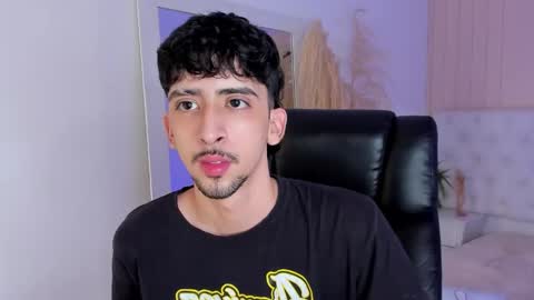 Snapshot of salvatore_monterey chatting on September 26, 8:24 pm salvatore online show from September 26, 8:24 pm