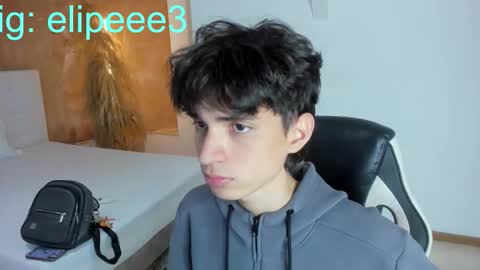 salvatore  online show from February 25, 11:25 pm