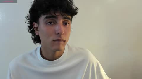 Snapshot of salvatore_montt chatting on March 9, 1:46 am salvatore_montt online show from March 9, 1:46 am