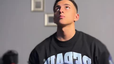 Salvatore online show from March 2, 7:15 am