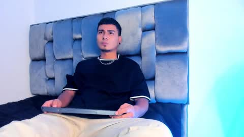 SAM online show from December 23, 8:34 am