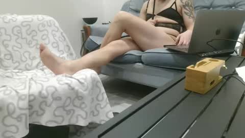 sam_love1985 online show from March 27, 8:08 pm