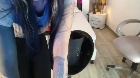 SAM MANSON online show from January 31, 7:08 pm