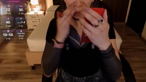 SAM MANSON online show from November 22, 3:22 pm