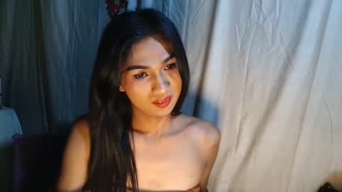 Snapshot of sam_mitinair chatting on June 3, 6:02 pm sam online show from June 3, 6:02 pm