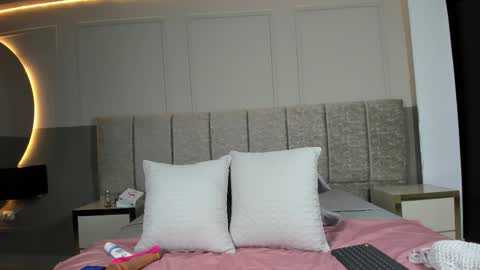 Snapshot of sam_naughtyy8 chatting on November 15, 11:40 am Sanem online show from November 15, 11:40 am