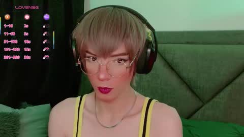 Sam online show from November 11, 7:19 am