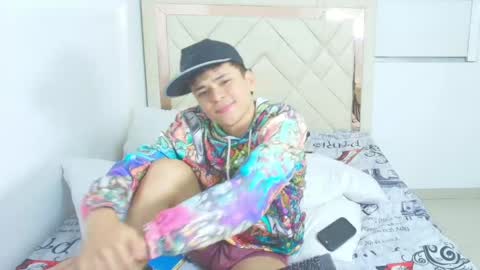 Snapshot of sam_tnt9 chatting on June 9, 11:27 pm sam_tnt9 online show from June 9, 11:27 pm