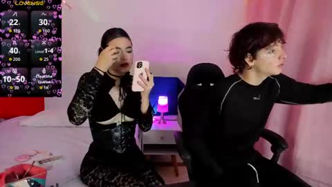 Snapshot of sam_y_kat chatting on June 19, 8:34 pm Sam Kat online show from June 19, 8:34 pm