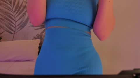 Snapshot of samaantha_white_ chatting on May 6, 11:26 am Samaantha online show from May 6, 11:26 am