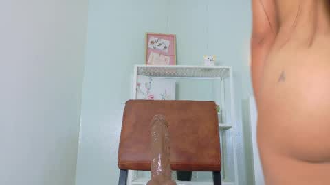   online show from October 21, 11:44 am