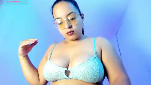 Snapshot of samanta__sweetx chatting on June 24, 5:56 pm Samanta Sweet online show from June 24, 5:56 pm