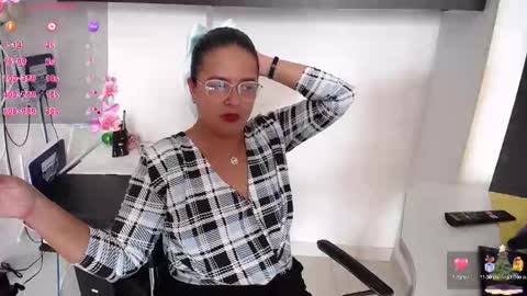 Snapshot of samanta_owen chatting on December 29, 3:13 pm SAMANTA OWEN online show from December 29, 3:13 pm