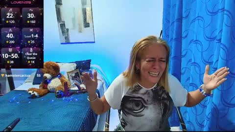 Samanta Stone online show from December 7, 12:30 am