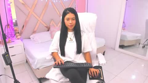 sam  online show from February 7, 3:10 am