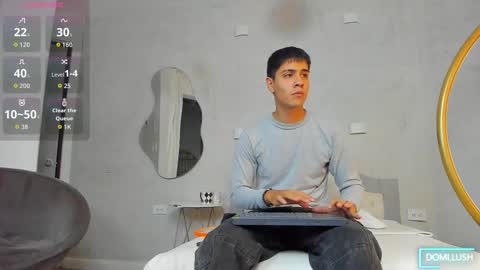 Snapshot of samantha_and_bastian chatting on March 3, 4:29 am samantha_and_bastian online show from March 3, 4:29 am