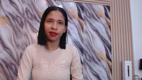Snapshot of samantha_fox_squirt chatting on January 17, 2:38 am lizzy online show from January 17, 2:38 am