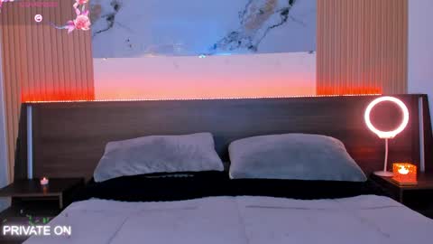samantha_moons online show from May 1, 12:37 am