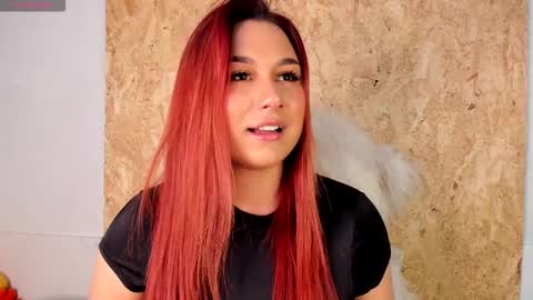 Snapshot of samanthaa_black chatting on December 15, 10:25 pm Sam online show from December 15, 10:25 pm