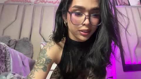 Snapshot of samanthabernardo_ chatting on June 8, 5:19 am Samantha Bernardo online show from June 8, 5:19 am