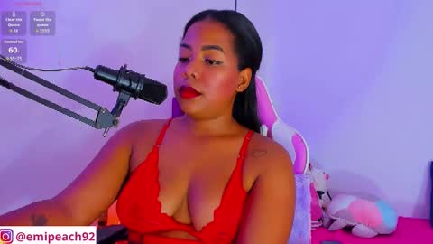 Snapshot of samanthabloom570089 chatting on October 31, 2:56 am Samantha Bloom  online show from October 31, 2:56 am