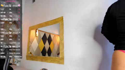 Samantha Ferrer online show from March 10, 9:29 pm