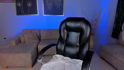 Samantha Klein online show from January 30, 9:47 am