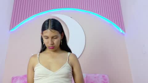 Snapshot of samanthalaurent chatting on May 15, 8:49 pm samanthalaurent online show from May 15, 8:49 pm