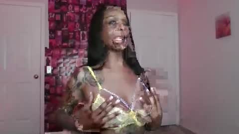 Snapshot of samanthaporsha chatting on January 11, 10:08 am samanthaporsha online show from January 11, 10:08 am