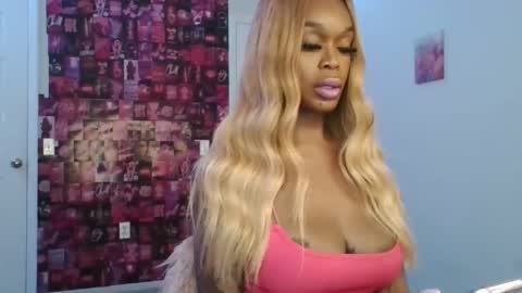 Snapshot of samanthaporsha chatting on February 3, 1:52 am samanthaporsha online show from February 3, 1:52 am