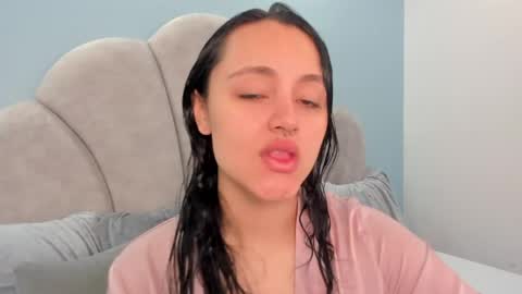 Snapshot of samara_star_ chatting on May 3, 8:48 pm Samara Star online show from May 3, 8:48 pm