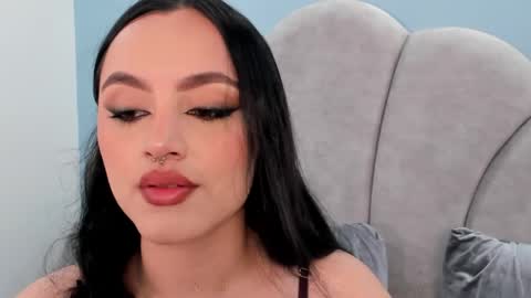 Snapshot of samara_star_ chatting on May 7, 12:16 am Samara Star online show from May 7, 12:16 am